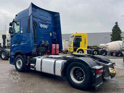 Renault T520 VF610A368JD013995  RETARDER, 2 tanks,  PAR...