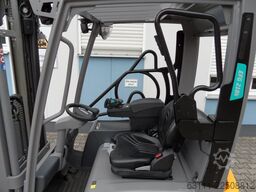 Jungheinrich EFG 218k - Triplex - aufgearbeitet