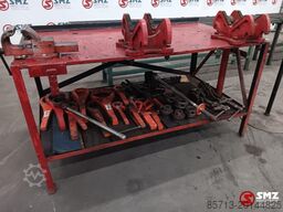 Diversen Occ draadsnijmachine met werkbank en toebehoren Ri