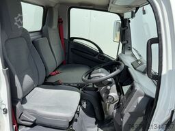 ISUZU M29 F RECHTSLENKER 9Gang-Autom. NEUES MODELL