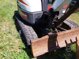 Bobcat E35