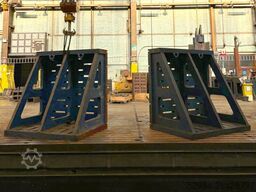 Clamping bracket 2000 x 2000 x 1700 mm