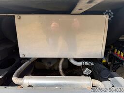 MERCEDES-BENZ 816 L 4 m Koffer-Heizung Klima Kamera 1t LBW