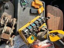 MERCEDES-BENZ 2632 HMK Dachdeckerkran 6x6