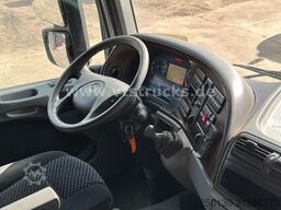 MERCEDES-BENZ Actros 1841 MP3 1.Stock Köstner Viehaufbau