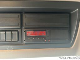 DAF LF 260 KOFFER+LBW