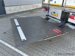 DAF CF 300 FA / Carrier Multi Temp Koeler / Burgers...