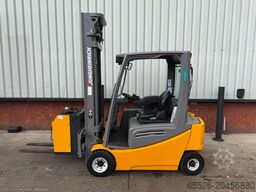 Jungheinrich EFG 320 / 4586 Std.