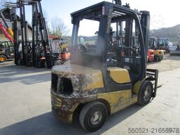 Yale GDP30VX - Triplex-Freihub 4,9m + ZINKENVERSTELLER