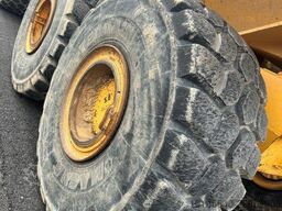 Volvo A40