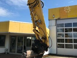 Komatsu PC210LCI-11
