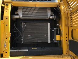 Komatsu PC210LCI-11