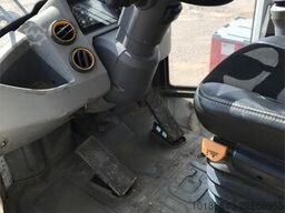 JCB 427ZXT4
