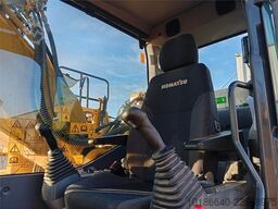 Komatsu PC210LC-11E0