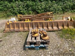 Komatsu D85PX-18E0