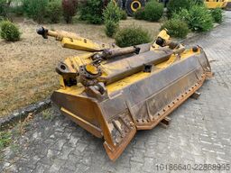 Komatsu D65EX-18E0