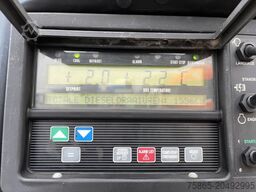 Schmitz Cargobull SKO 24 Cool / Carrier Vector 1850 / 2x Liftas /...