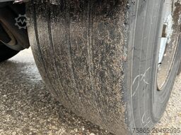 Schmitz Cargobull SKO 24 Cool / Carrier Vector 1850 / 2x Liftas /...