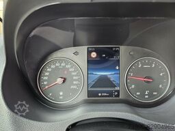Mercedes-Benz Sprinter 319 CDI 4x4 Allrad 9-G Automatik L4H2