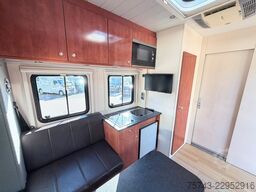 SCANIA P320 EHC Aufbau 6-7 Pferde Wohnung
