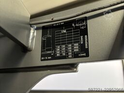 Still FM-X17