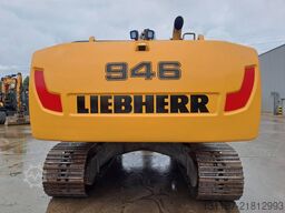 Liebherr R946