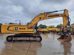 Liebherr R946