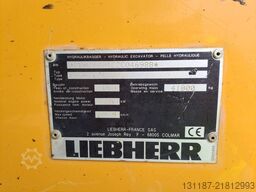Liebherr R946