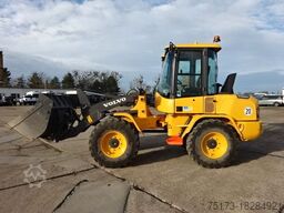 VOLVO L30G Radlader 4x4 ALLRAD