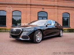 MERCEDES-BENZ S580 Maybach