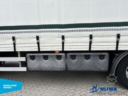 Renault D WIDE 4x2 Schuifzeil + Laadklep 2000KG