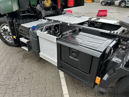 KHB-Technics B.V. KHB-Technics B.V. KHB-Technics B.V.