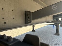 Schmitz Cargobull SCB S3T / Plateau - Flat Bed / Disk Brakes / Sw...