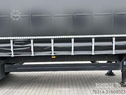 Schmitz Cargobull Curtainsider Mega Getränke