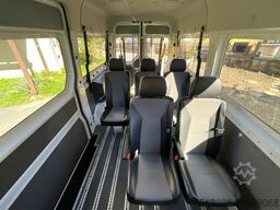 VW CRAFTER 2.0 TDI 8 SITZER KLIMAAUTO. HECKLIFT