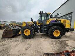 Komatsu WA475-10E0