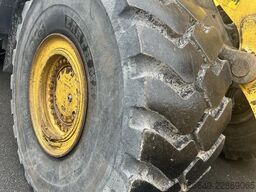 Komatsu WA500-8