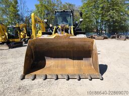 Komatsu WA470-8E0