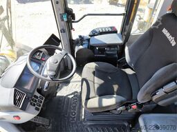 Komatsu WA470-8E0