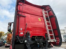 SCANIA R450 4x2 SZM mit ADR EXII - EXIII - FL- AT