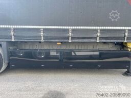 Schmitz Cargobull Semitrailer Curtainsider Varios