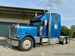 FREIGHTLINER Classic XL
