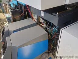 Sumitomo DEMAG IntElect 2  350/830-2200 mit Roboter-Sys