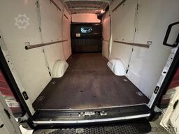 IVECO Daily 35S16 Kastenwagen *Klima*2 stück auf Lager