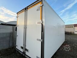 MAN JUNGLE Geïsoleerde laadbak + KONVERTA Cooler/He...