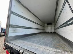 Renault T380 VF611M165MD003883, 6x2, 388567 km, 8.90 ...