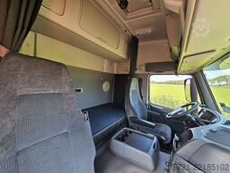 VOLVO FM 11.330 GLOBE LIFT SIDE DOOR