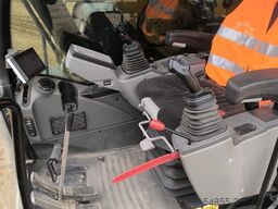 LIEBHERR R922