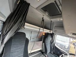 MERCEDES-BENZ Atego 823 Pferdetransporter *4-Pferde+Zimmer*