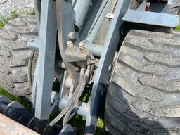 Giant G2500HD Xtra kniklader 2021 !